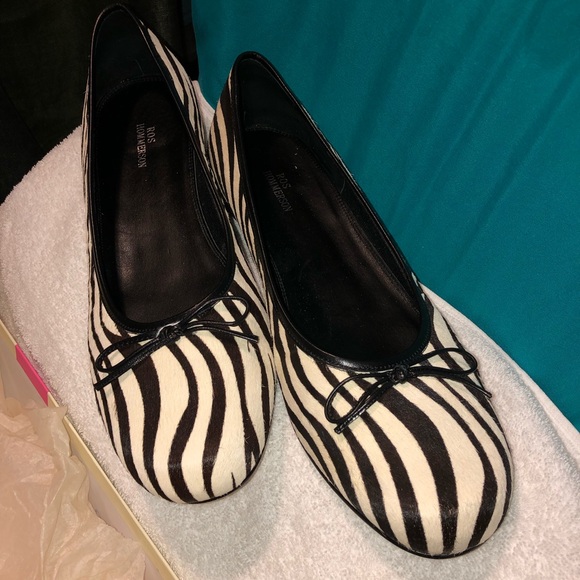 Ros Hommerson Shoes - Zebra print pumps, flat heel, high style 11.5w